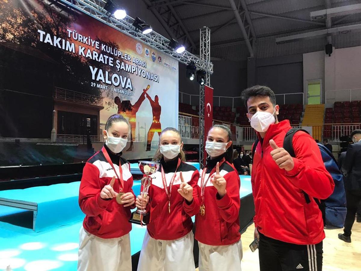 Denizli&rsquo;nin altın kızlarından turnuva rekoru