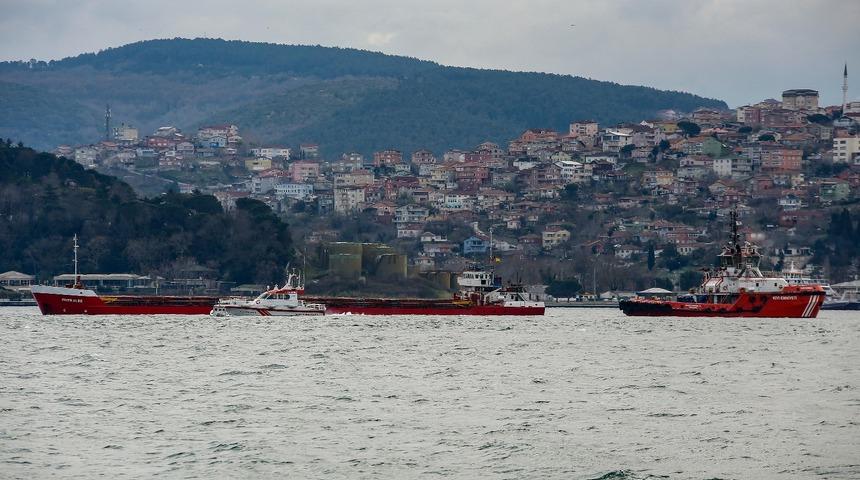 İstanbul Boğazı&rsquo;nda kuru y&uuml;k gemisi arıza yaptı