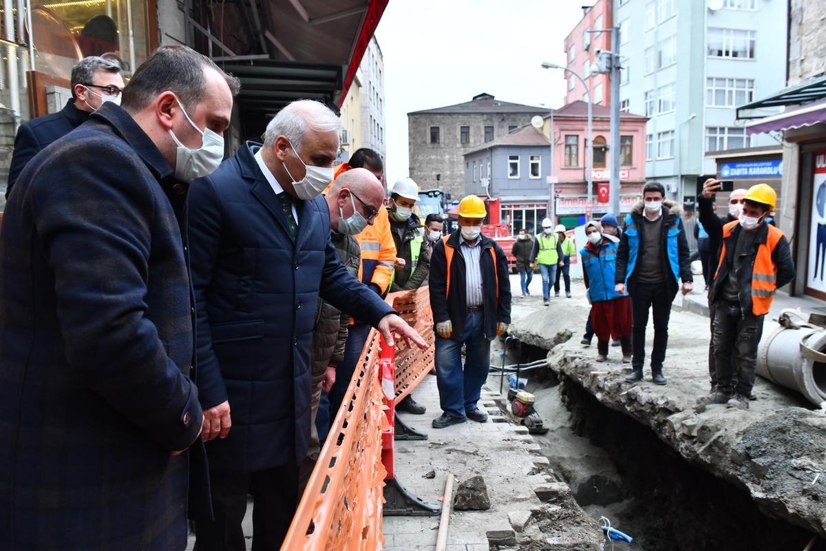 Başkan Zorluoğlu &Ccedil;arşı mahallesi esnafı ile bir araya geldi