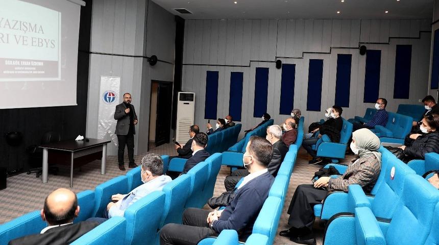 GAÜN’de kütüphaneler haftası etkinliği