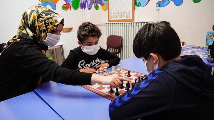 Keçiörenli minikler Çocuk Eğitim Merkezi’nde bilimle büyüyor G5