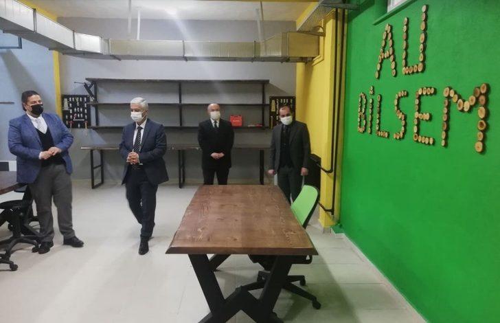 Ahmet Uluçay Bilim Sanat Merkezi’ne Kütüphane Kuruldu G2