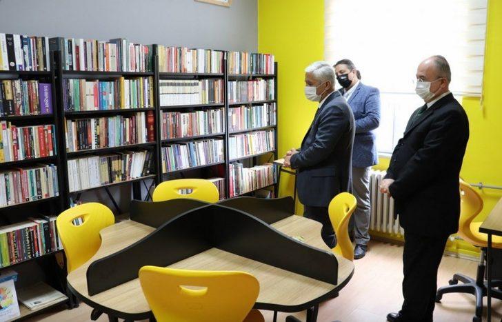 Ahmet Uluçay Bilim Sanat Merkezi’ne Kütüphane Kuruldu G4