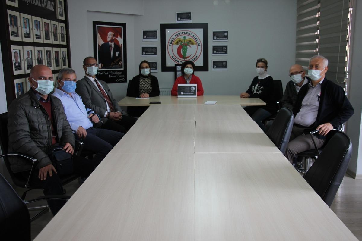 Aydın Tabip Odası Korona vir&uuml;s dolayısıyla hayatını kaybeden sağlık&ccedil;ıları andı