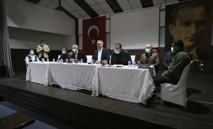 Büyükşehir Karacasulu muhtarlarla buluştu G4