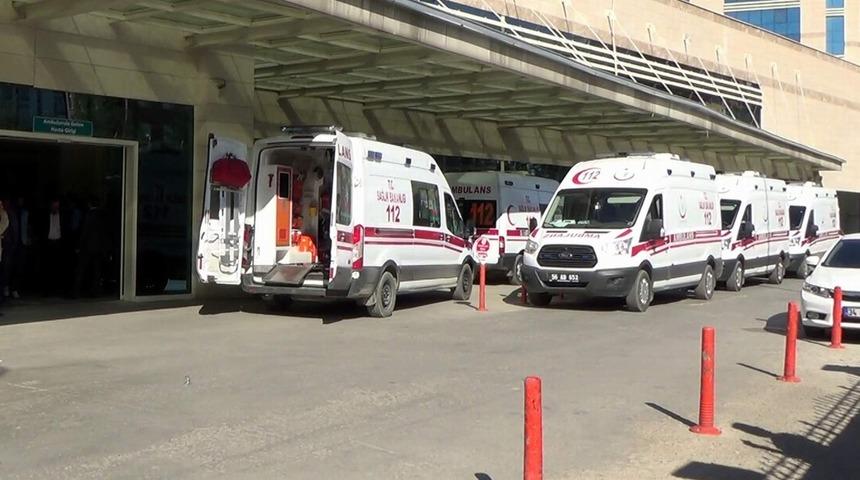Siirt&rsquo;te otomobilin &ccedil;arptığı gen&ccedil; yaralandı
