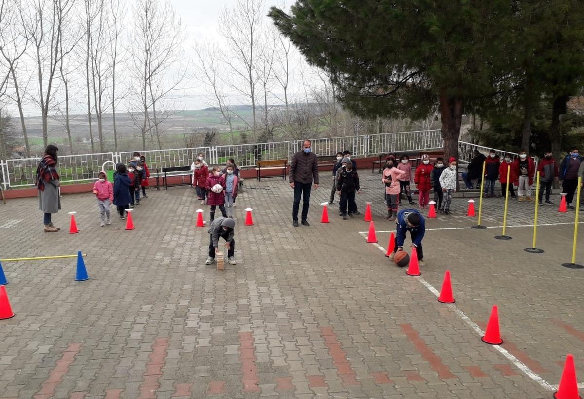 Ala&ccedil;am&rsquo;da okullarda spor şenliği