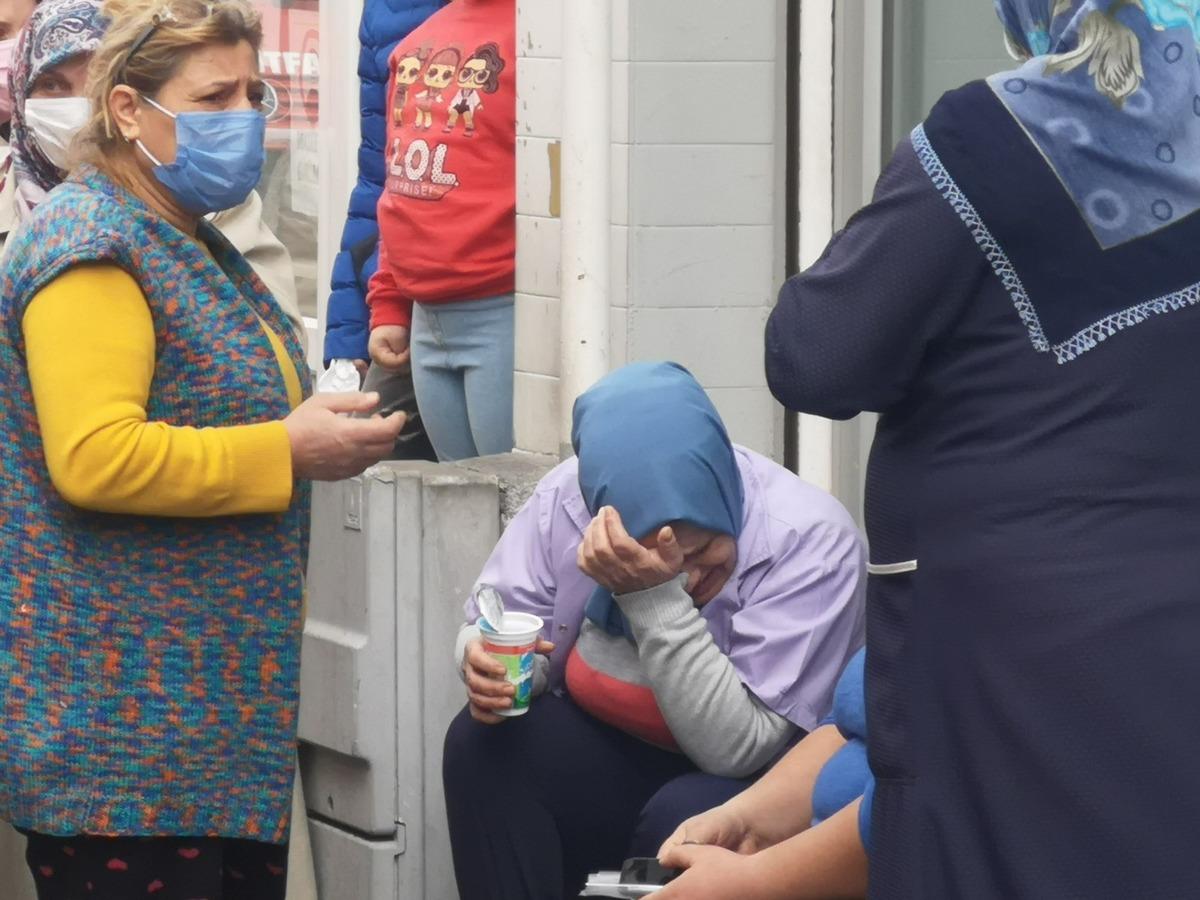 &Uuml;sk&uuml;dar&rsquo;da &ccedil;ıkan yangında muhabbet kuşu &ouml;ld&uuml;