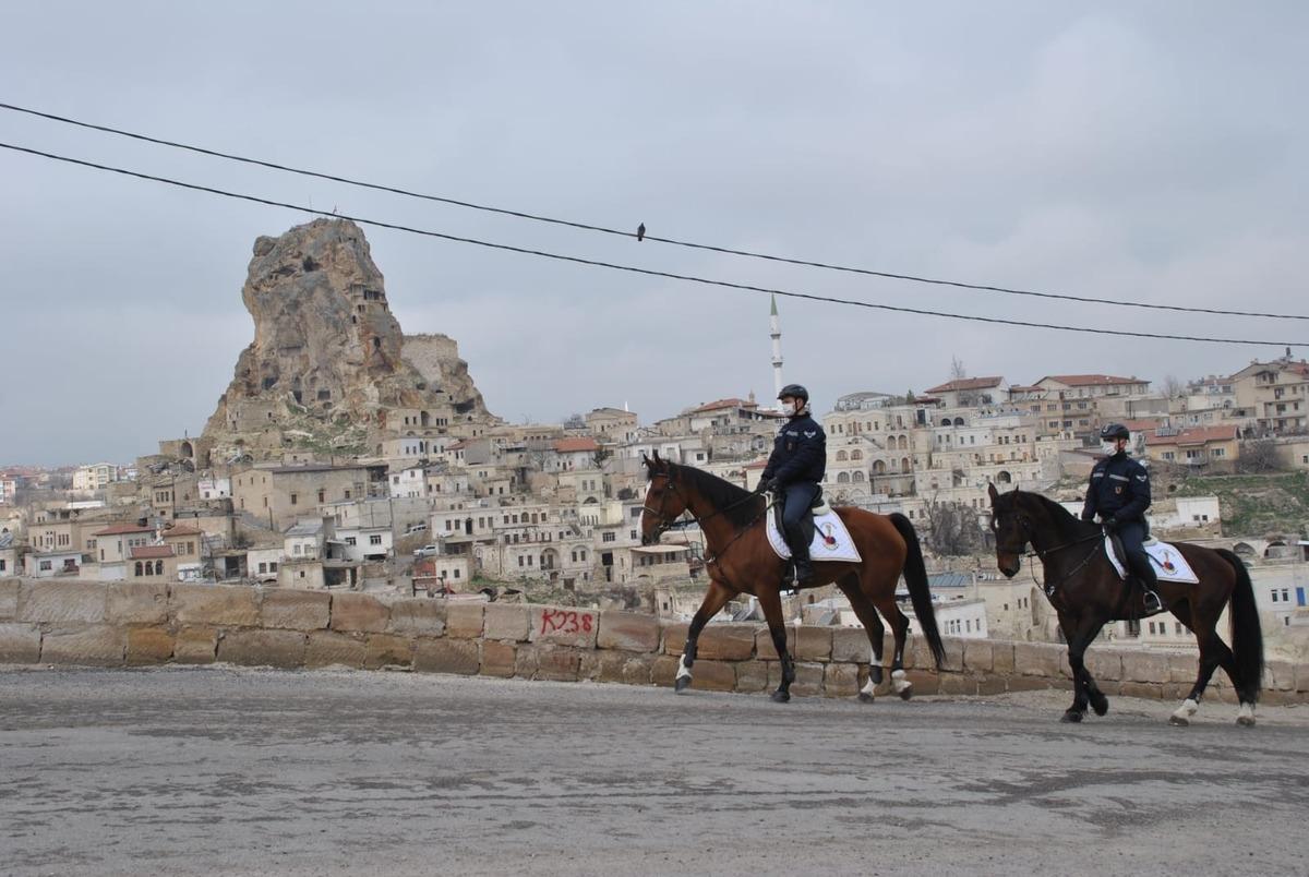 Kapadokya&rsquo;da atlı jandarma ekipleri devriyeye başladı