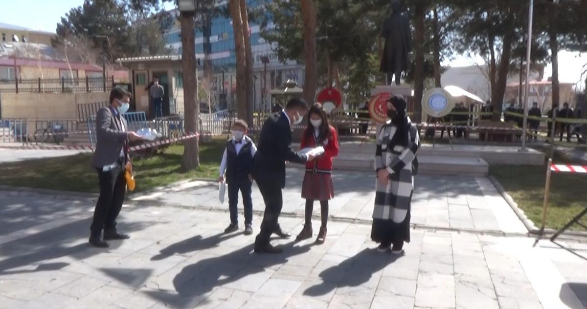 Erciş&rsquo;in d&uuml;şman işgalinden kurtarılışının yıld&ouml;n&uuml;m&uuml; coşkuyla kutlandı