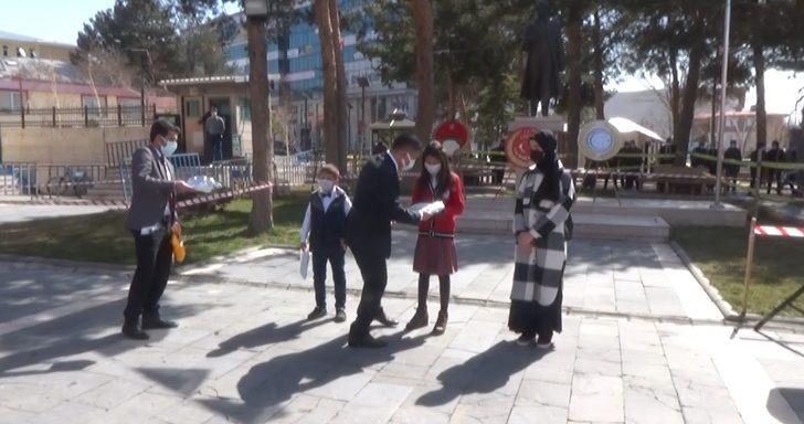 Erciş’in düşman işgalinden kurtarılışının yıldönümü coşkuyla kutlandı G1