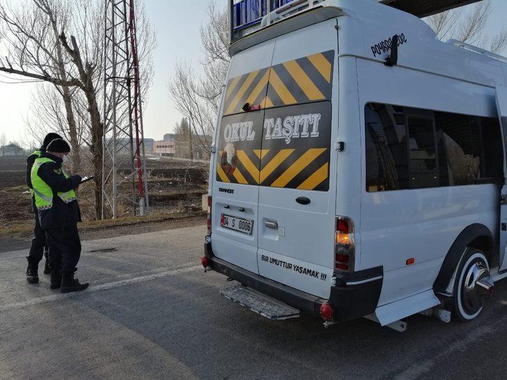 Ağrı’da okul servis araçları denetlendi G4