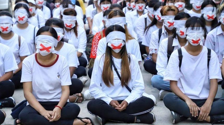 Myanmar'da darbe sonrası &ouml;ld&uuml;r&uuml;lenlerin 'en az 43'&uuml; &ccedil;ocuk'
