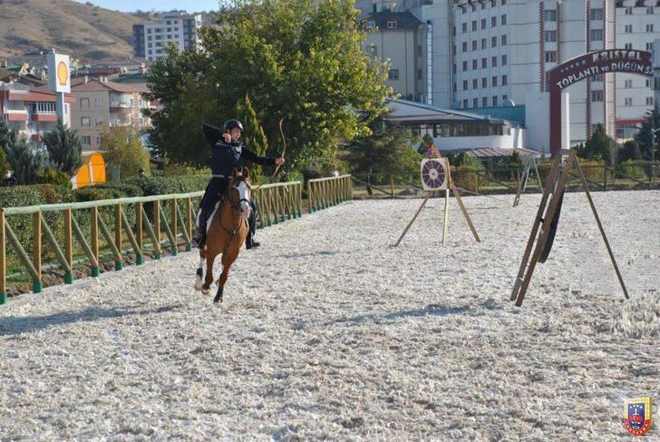 JAKEM’de “Atlı Okçuluk kursu” tamamlandı G2