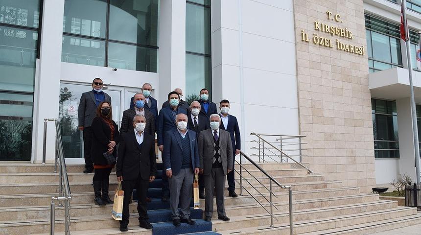 &Ouml;zel İdareden emekli personele teşekk&uuml;r plaketi