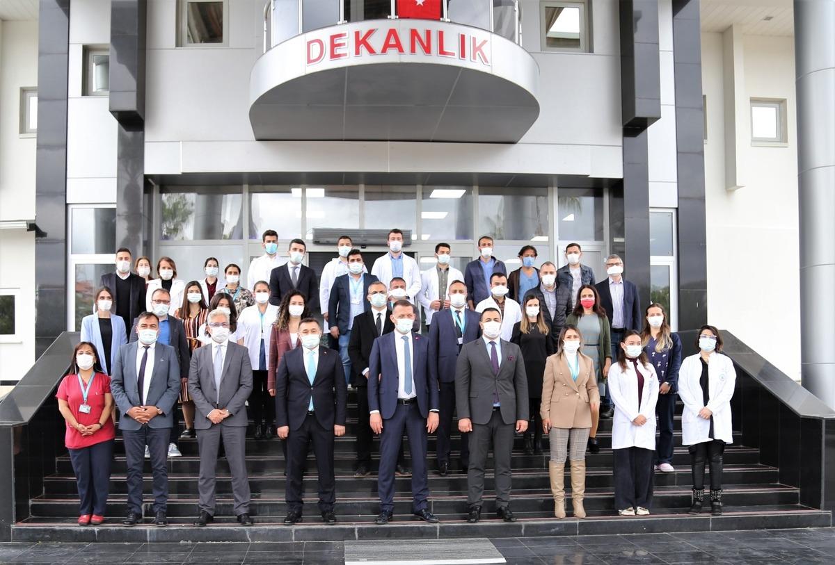 ALK&Uuml; Diş Hekimliği Fak&uuml;ltesi&rsquo;nde 9 a&ccedil;ılış