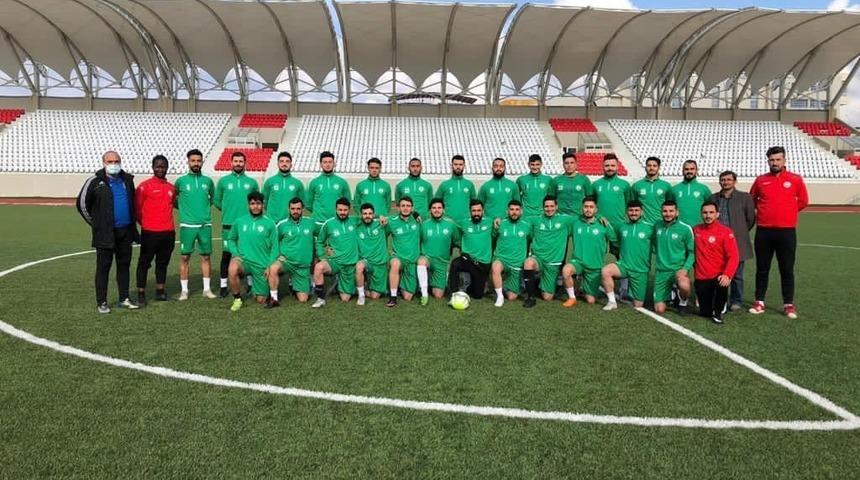 Yahyalıspor’un Kırşehir kampı başladı
