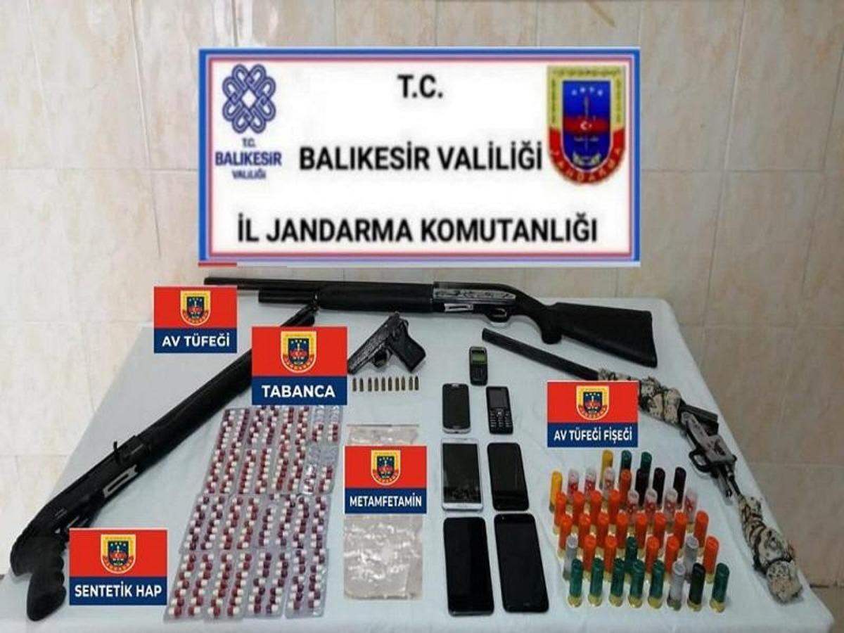 Balıkesir&rsquo;de jandarmadan huzur operasyonları