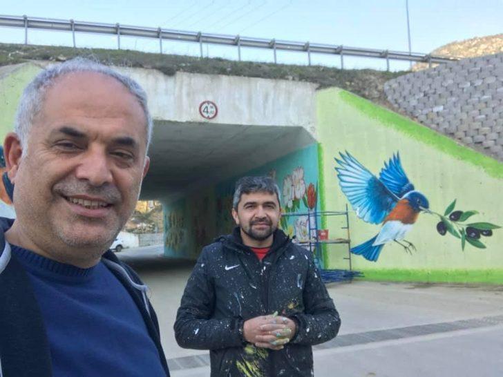 Hayvan ve doğa resimleri belde girişine güzellik kattı G1