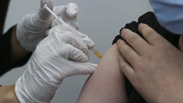 BioNTech mi daha koruyucu Sinovac mı? Doç. Dr. Ümit Savaşçı açıkladı