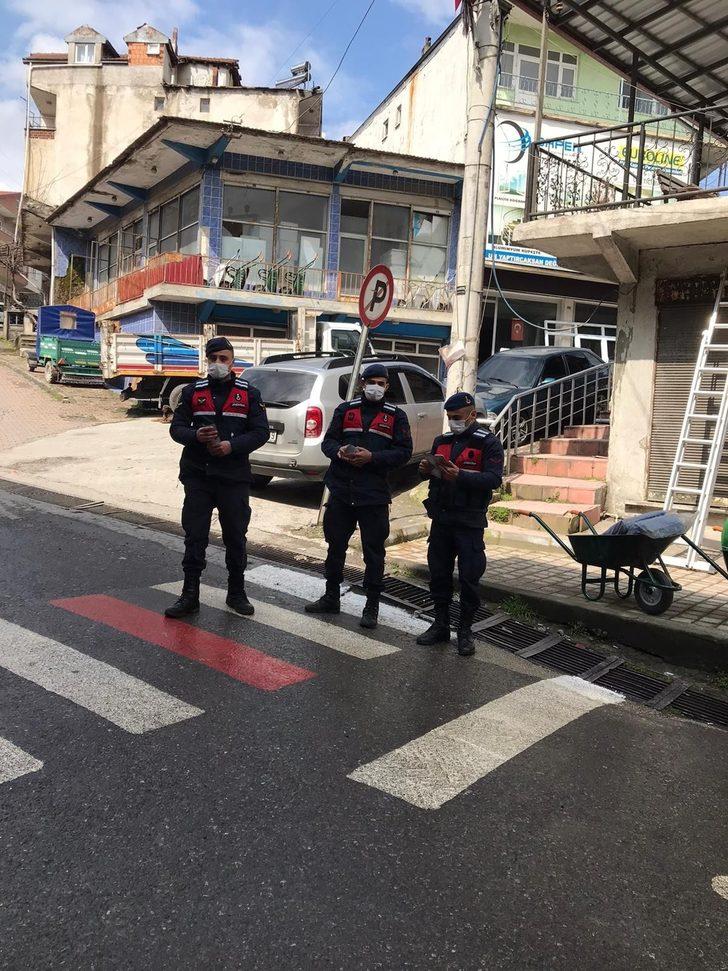 Jandarma, sürücüleri hem uyarıyor hem bilgilendiriyor G2