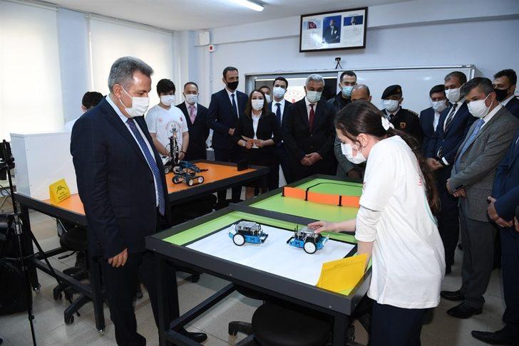 İmamoğlu’nda robotik kodlama sınıfı açıldı G2