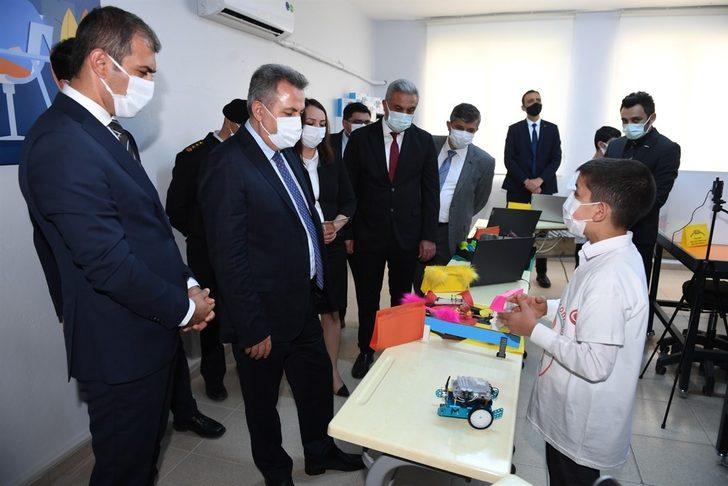 İmamoğlu’nda robotik kodlama sınıfı açıldı G4