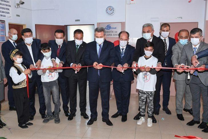 İmamoğlu’nda robotik kodlama sınıfı açıldı G5