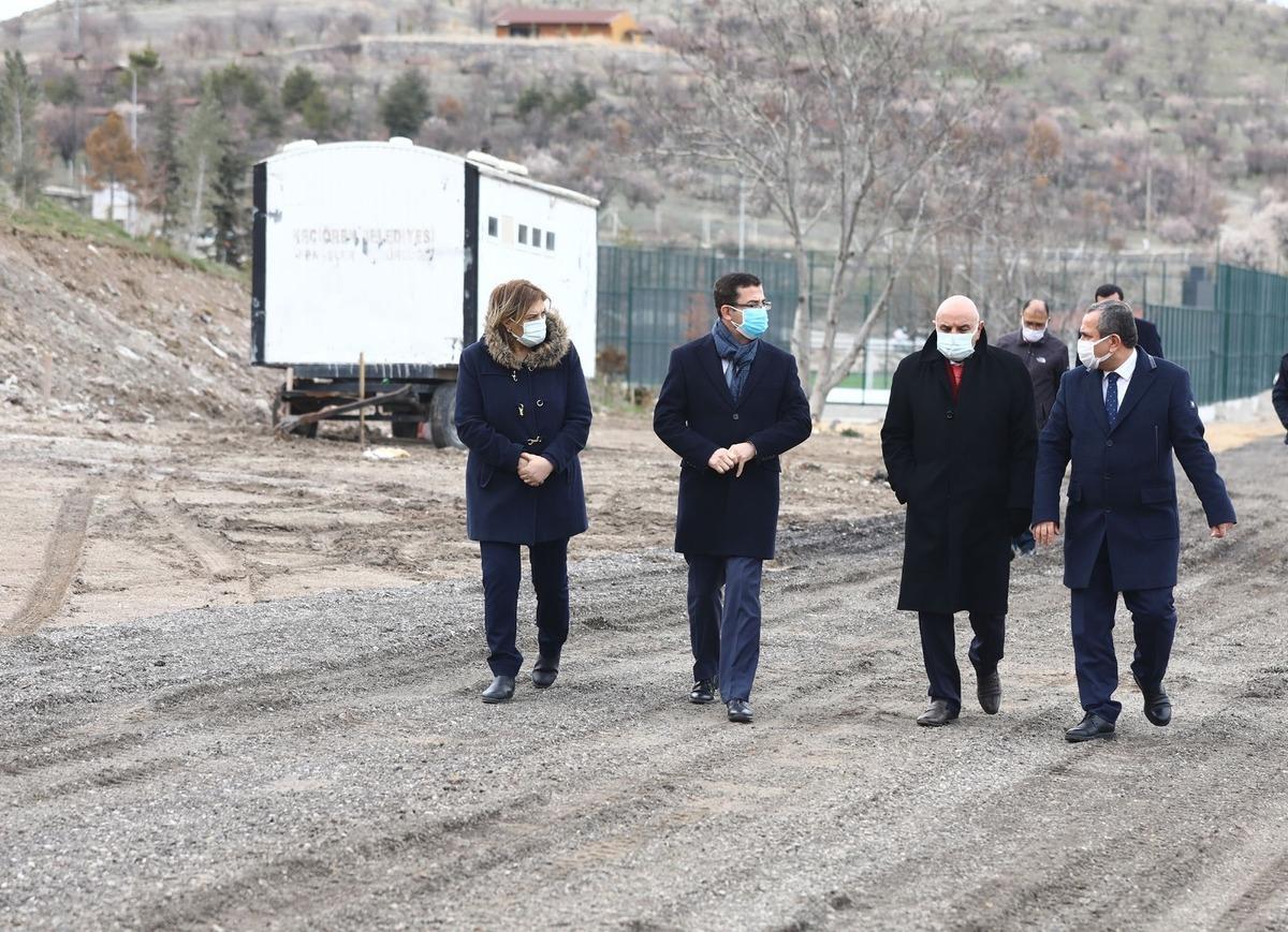 Başkan Altınok&rsquo;tan Nursultan Nazarbayev Parkı&rsquo;nda denetim