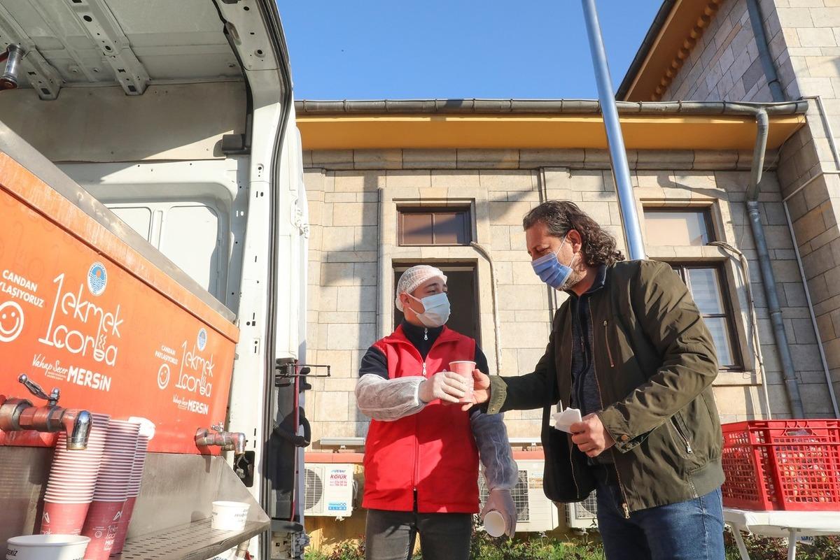 B&uuml;y&uuml;kşehir Belediyesi, tren yolcularına &ccedil;orba hizmetine yeniden başladı