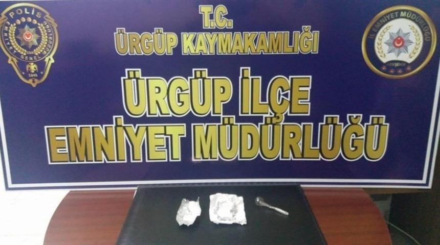 &Uuml;rg&uuml;p&rsquo;te uyuşturucu ile m&uuml;cadelede 2 ş&uuml;pheli yakalandı