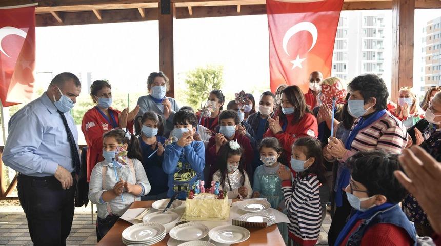 Otizmli çocuklar gönüllerince bir gün yaşadı