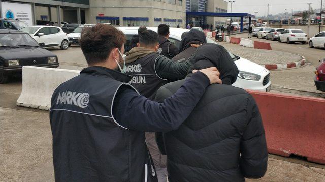 Samsun’da uyuşturucu ticaretinden gözaltına alınan 5 zanlı adliyede