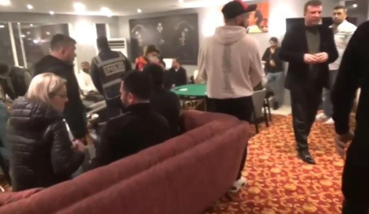 İzmir&rsquo;de eski konsolosluk binasına kumar baskını: Ceza yağdı
