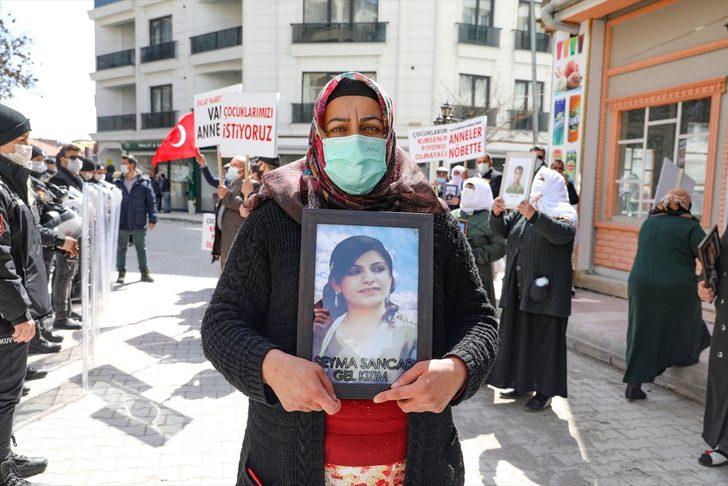 Van'da çocukları dağa kaçırılan ailelerden "sesinizi yükseltin" çağrısı G1