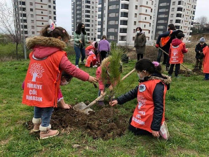 TEMA okullarda ağaç sevgisini aşılıyor G3