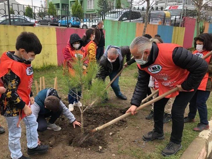 TEMA okullarda ağaç sevgisini aşılıyor G5