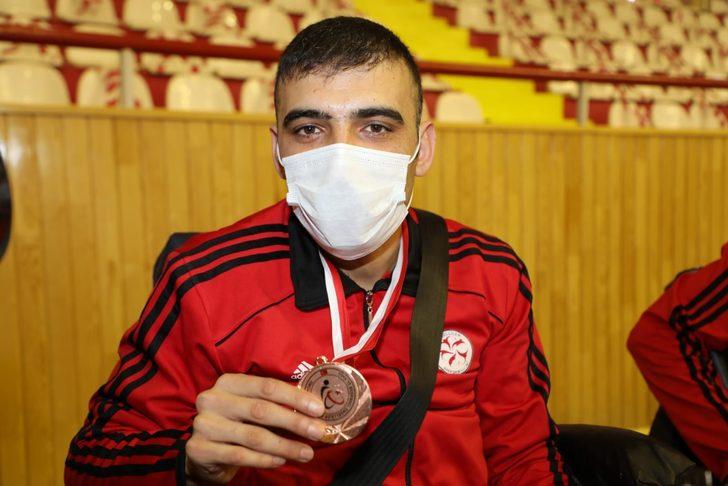 Başarılı Boccia sporcuları madalyalarını aldı G4