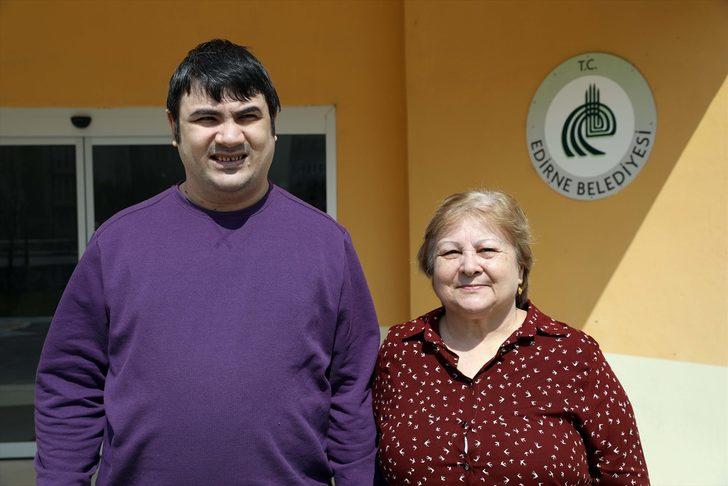 Otizmli Sencer'in annesinin tek dileği oğlunun ağzından bir kez bile olsa "anne" kelimesini duymak G1