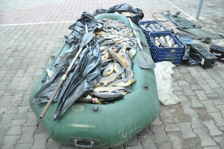 Kızılırmak'ta kaçak yollarla balık avlayan 3 şüpheli yakalandı G1