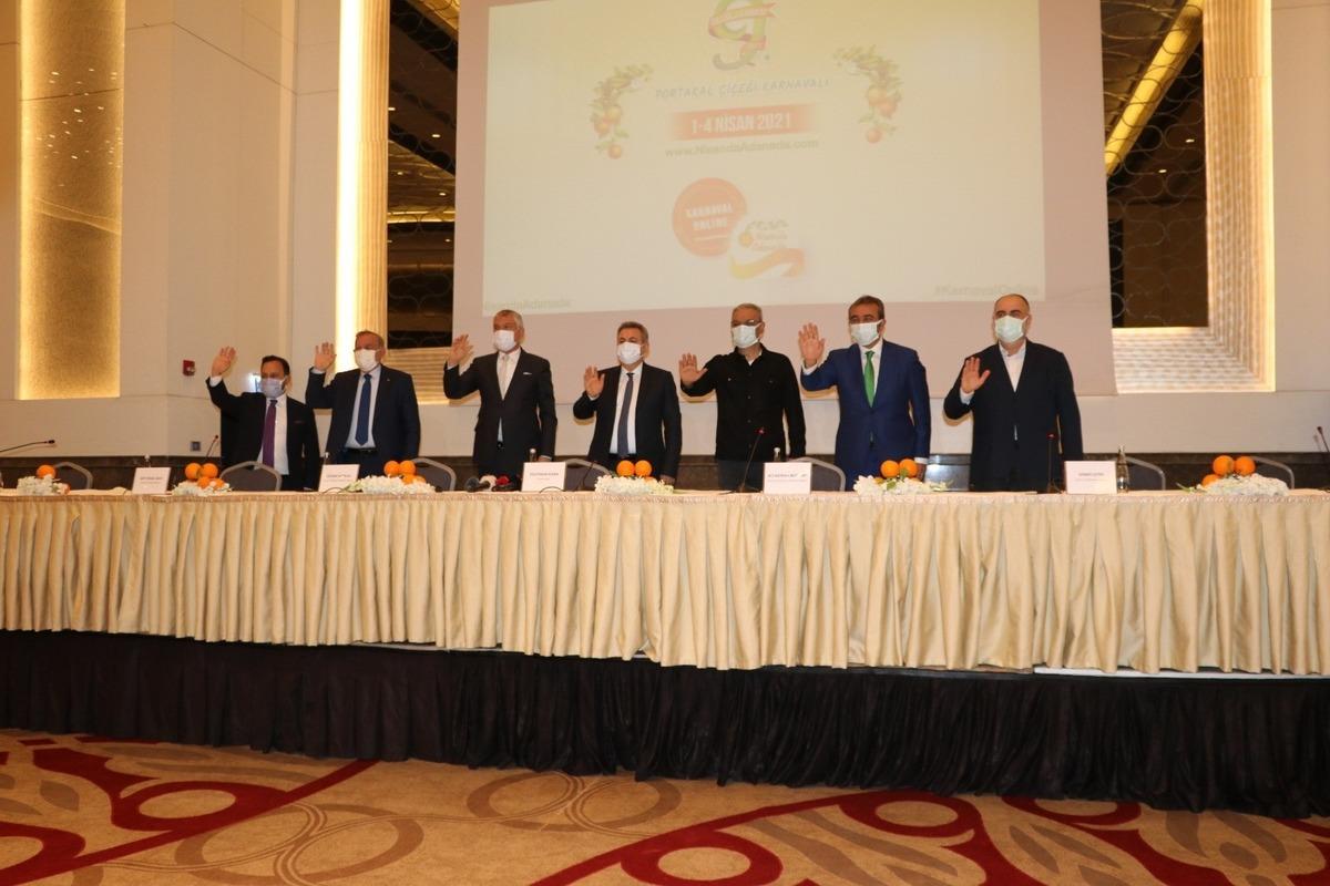 Adana Portakal &Ccedil;i&ccedil;eği Karnavalı&rsquo;nın coşkusu ekranlarda yaşanıyor