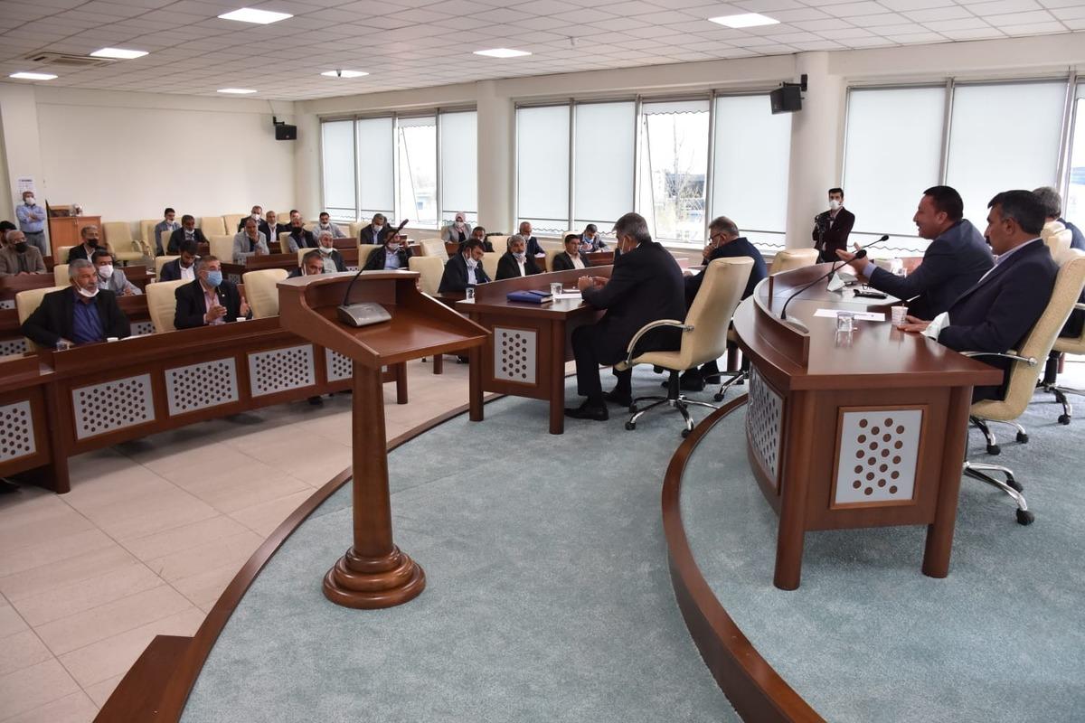 Başkan Beyoğlu muhtarlarla bir araya geldi