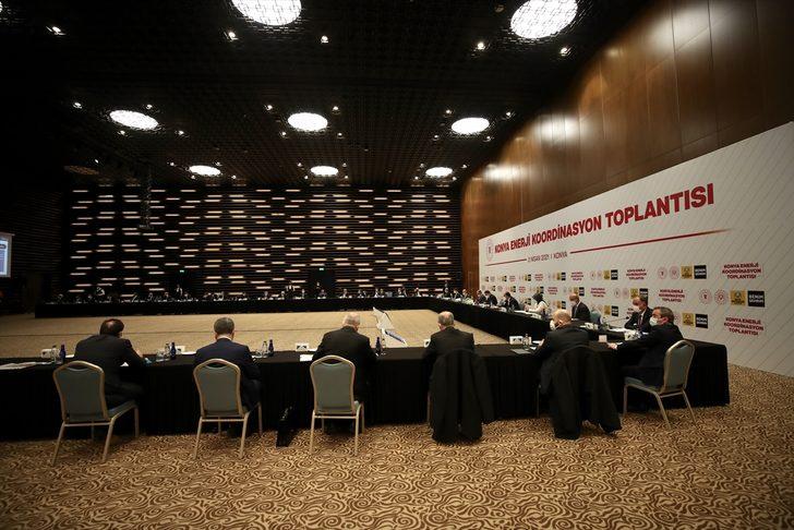 Enerji ve Tabii Kaynaklar Bakanı Fatih Dönmez, Konya'da gazetecilere değerlendirmelerde bulundu: G3