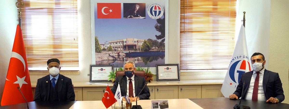 B&uuml;y&uuml;kel&ccedil;i&rsquo;den Rekt&ouml;r Prof. Dr. &Ouml;zaydın&rsquo;a &ouml;vg&uuml;