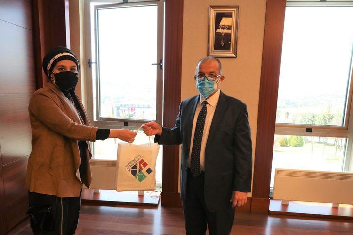 Rektör Dereli’den öğrencilere İstiklal Marşı teşekkürü G2