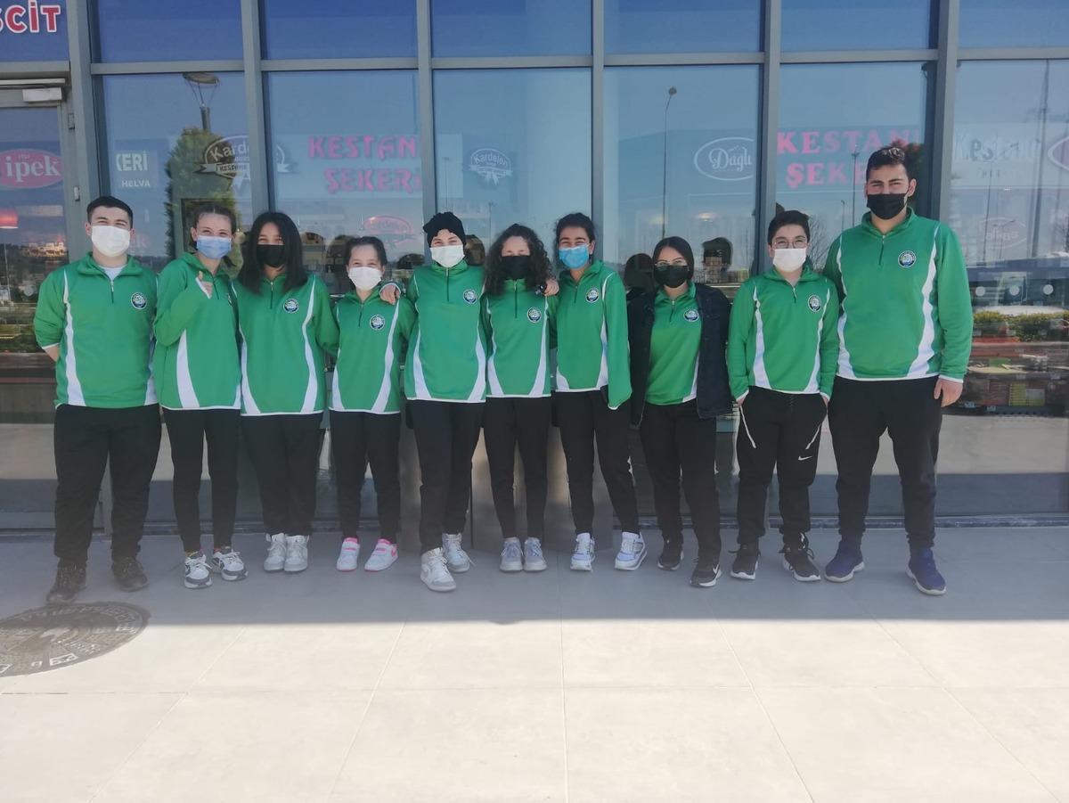 Salihli Belediyesporlu karateciler g&ouml;z doldurdu