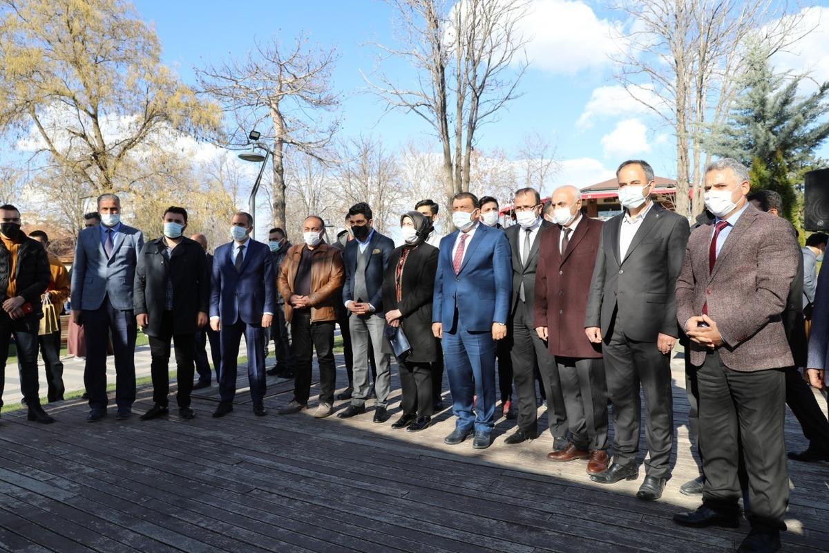 Battalgazi Belediyesi&rsquo;nden kitapseverlere anlamlı hediye