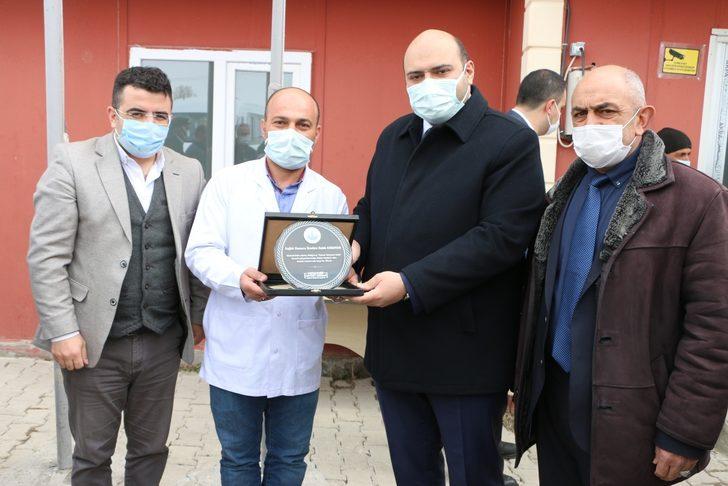 Başkan Orhan’dan sağlık çalışanlarına Kanser Haftası sürprizi G2