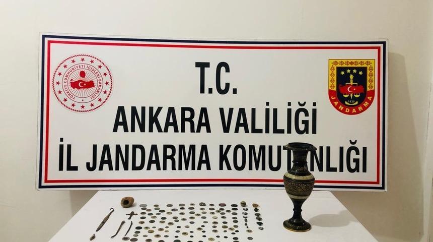 Tarihi eser ka&ccedil;ak&ccedil;ısına Ankara Jandarmasından darbe