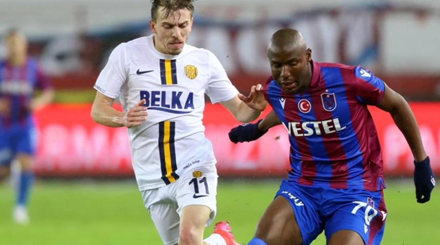 Afobe, Sivasspor maçında forma giyemeyecek